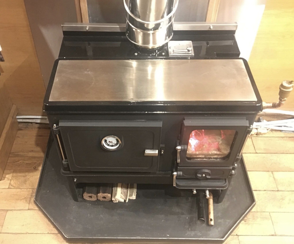 Tiny Wood Cook Stove Range