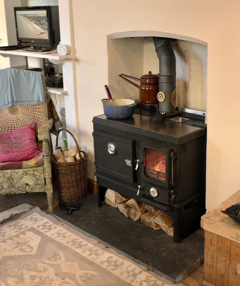 The Small Wood Cook Stove from Salamander Stoves