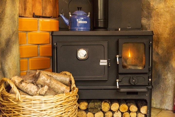 Tiny Wood Cook Stove Range