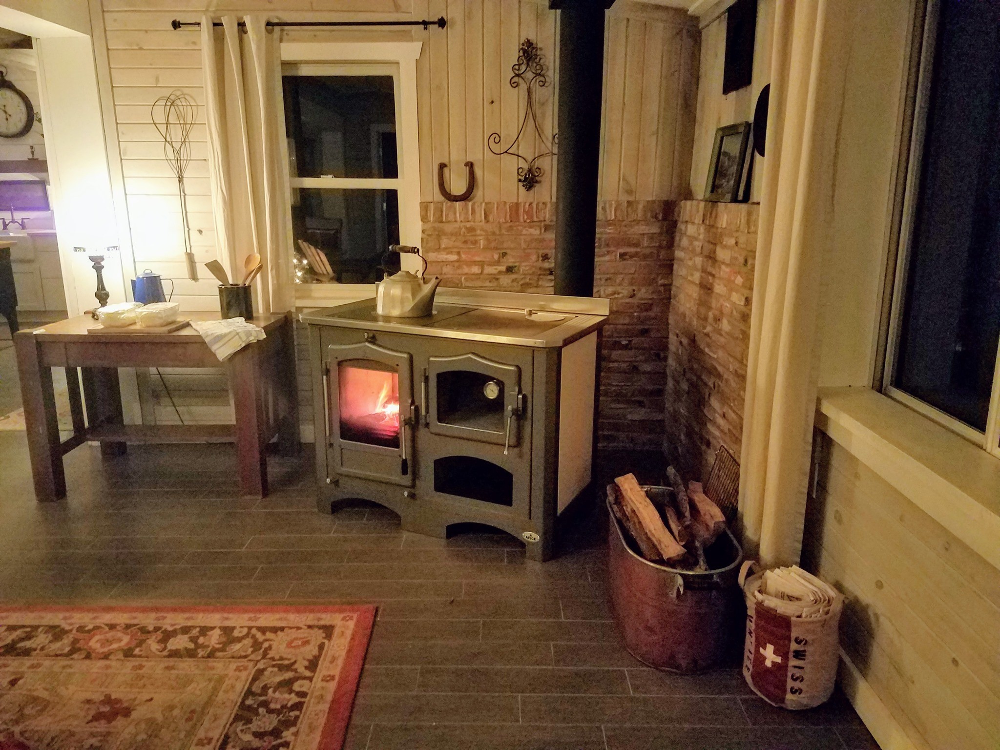 Regina Wood Cook Stove