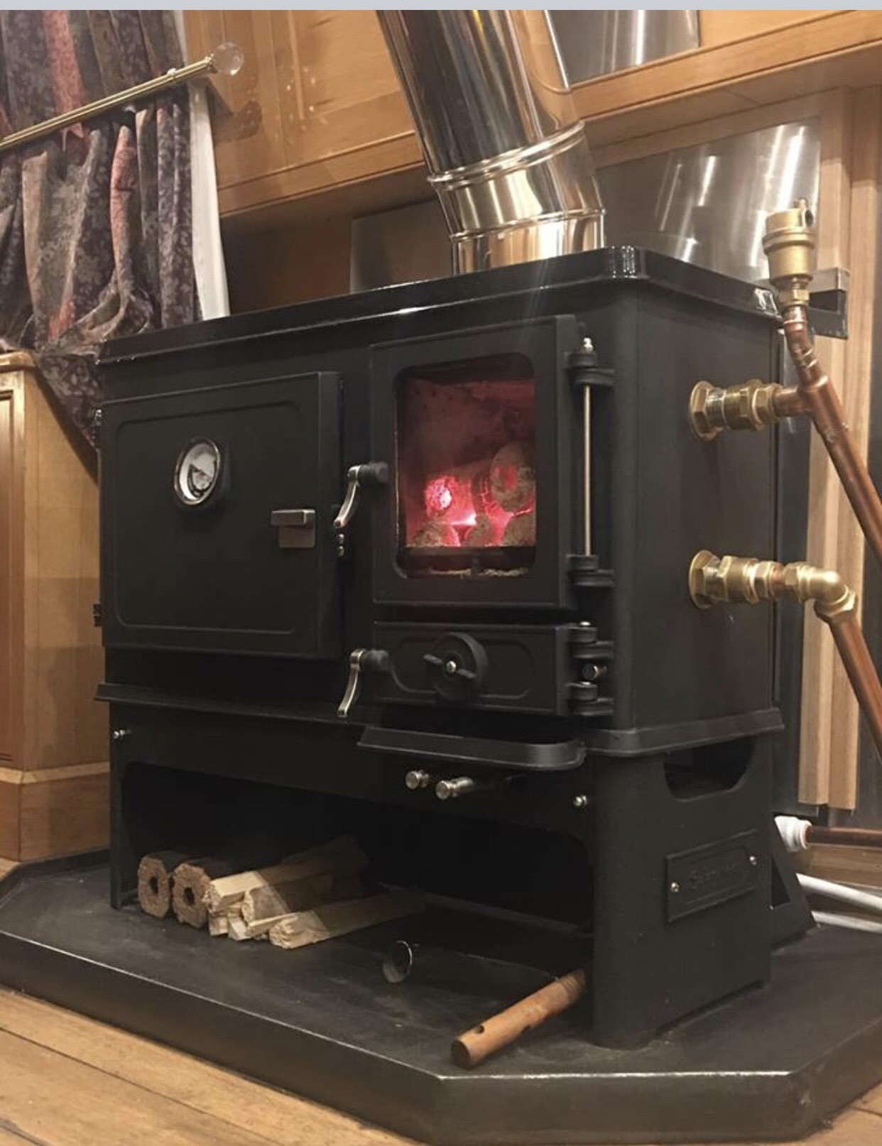 Tiny Wood Cook Stove Range